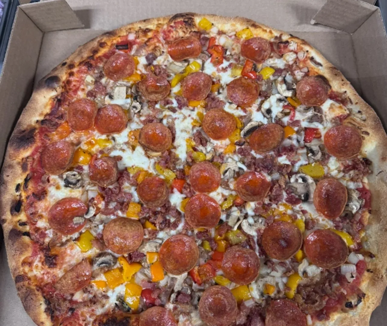 The Crust Pizzeria And Restaurant in Allentown